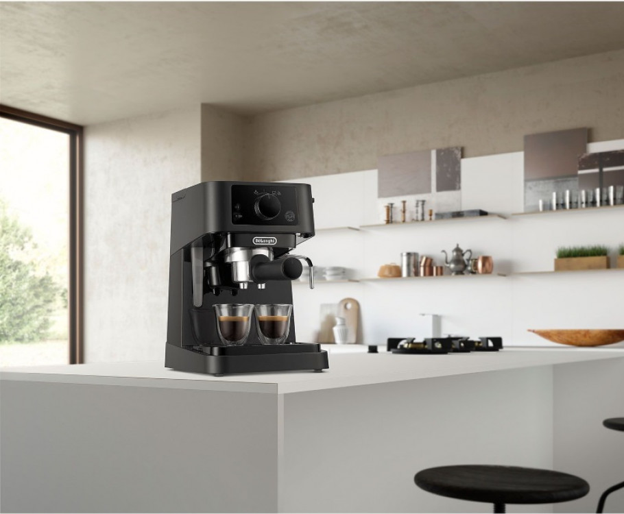 Espresso Coffee Maker Delonghi EC235.BK Black